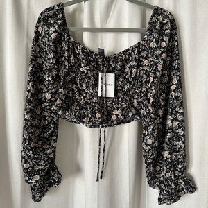 Long Sleeve Floral Crop Top